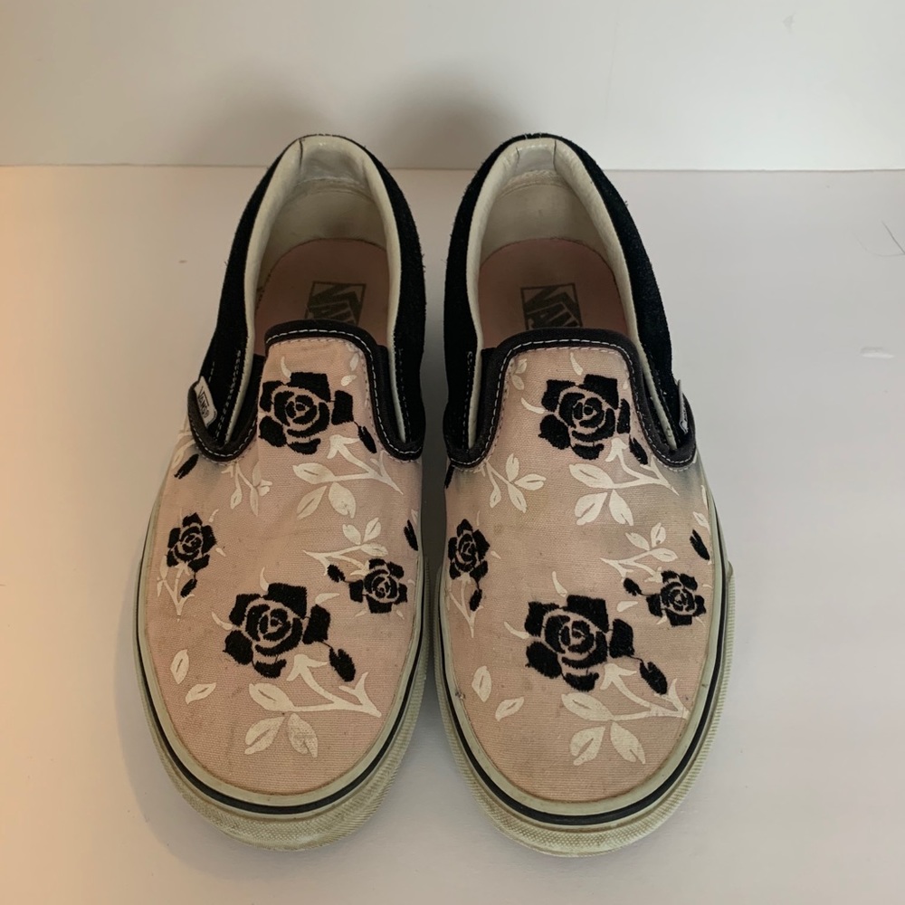 Women’s Vans slip on